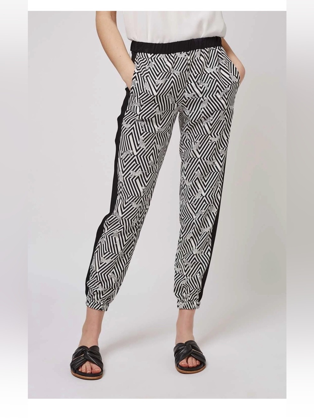 Topshop Black & White Geometric leopard Graphic Print Jogger Pants Monochrome XS